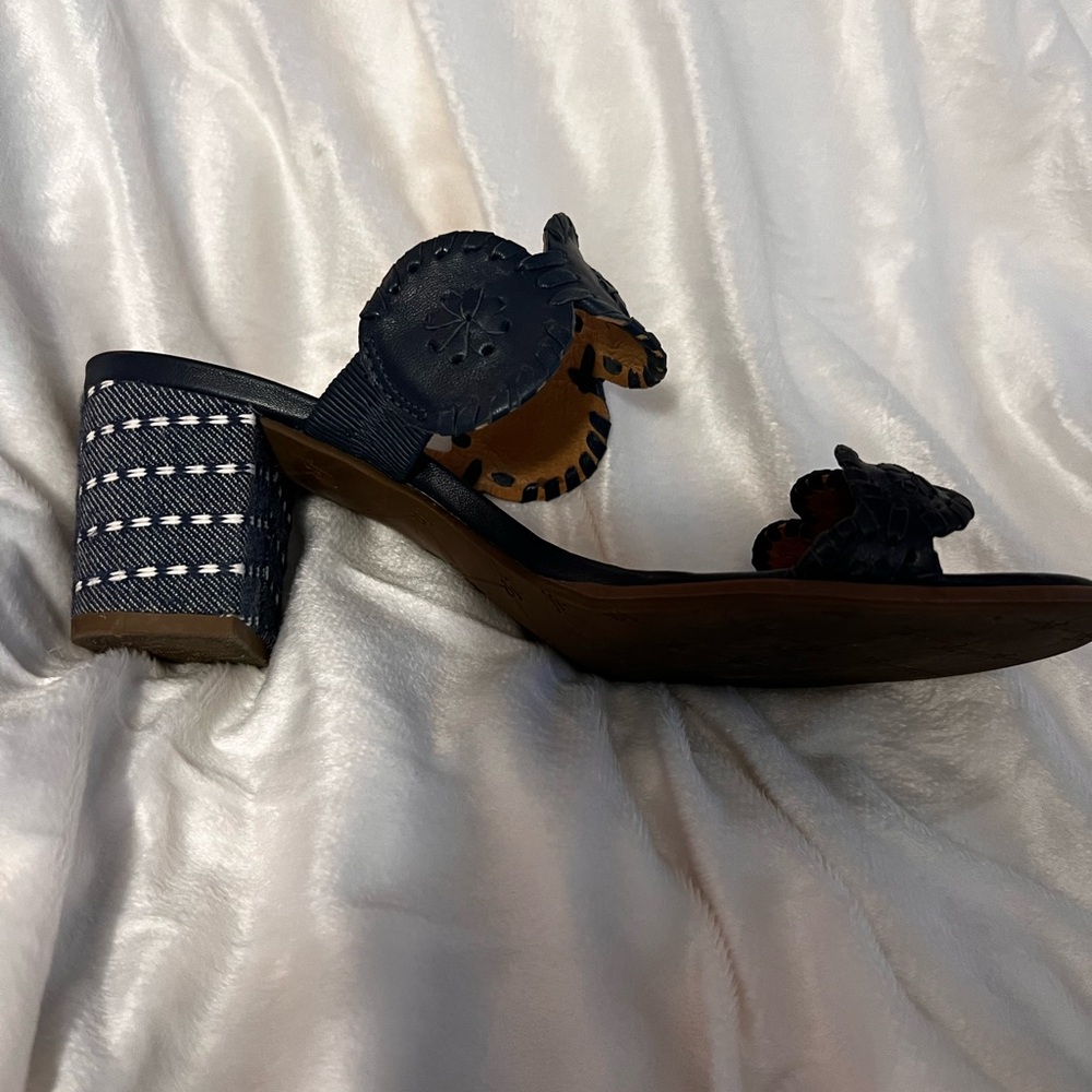 Jack Rogers Lauren in Navy. Size 8.